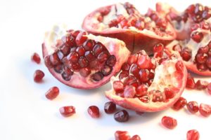 How to Cut a Pomegranate