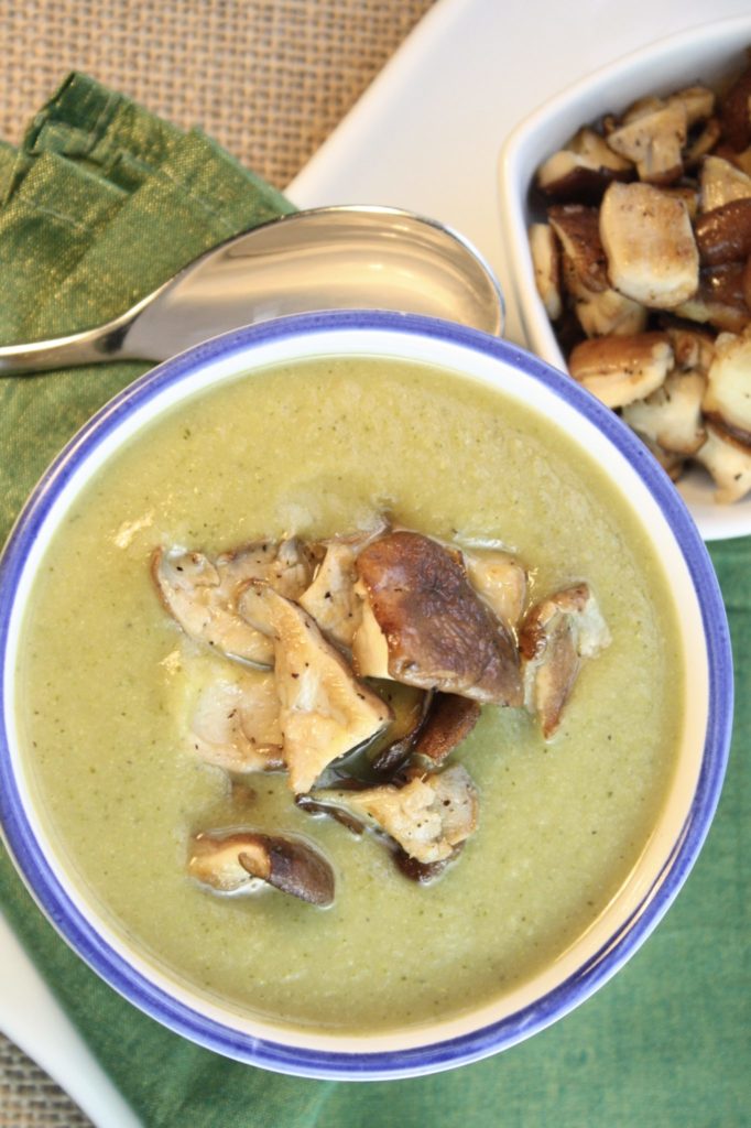 Creamy Broccoli Soup with Mushrooms